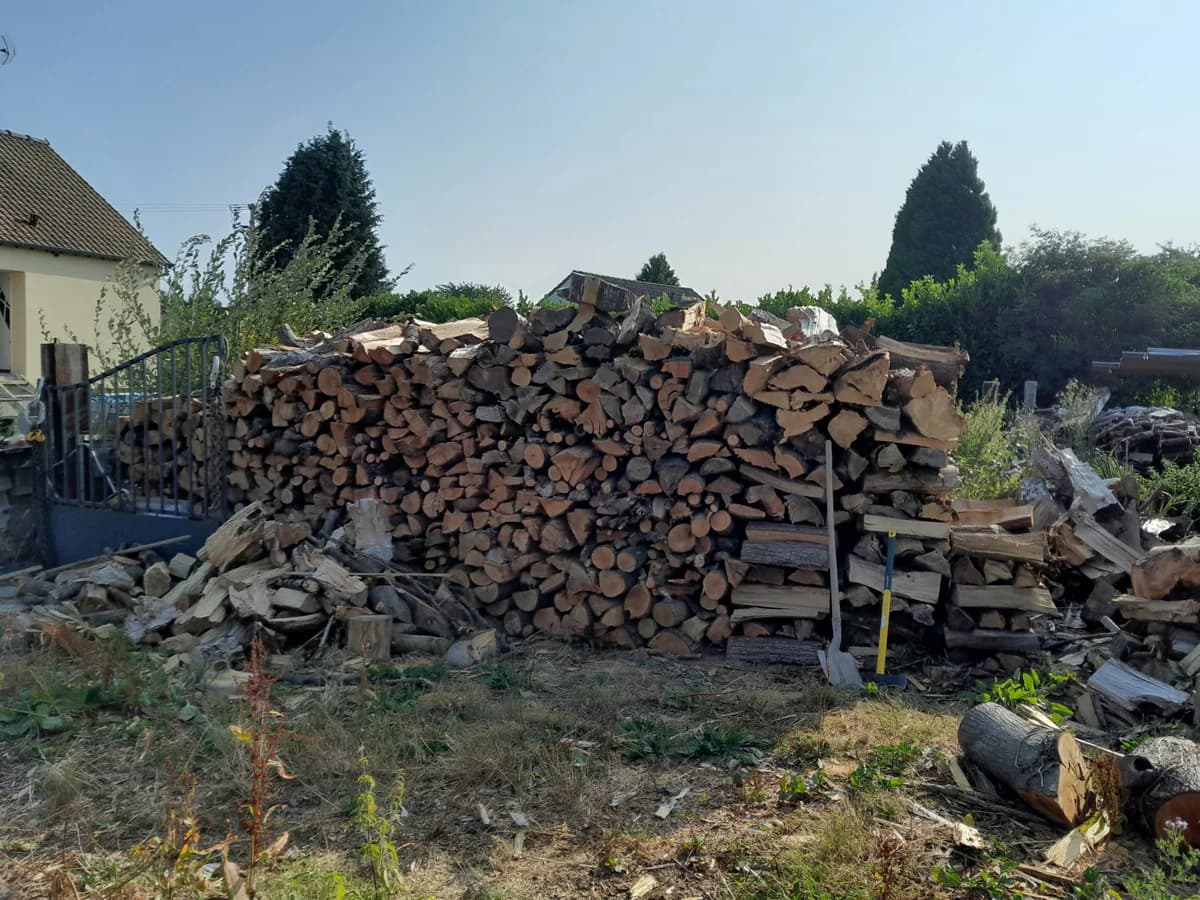 Bois de chauffage hêtre, peuplier,frêne